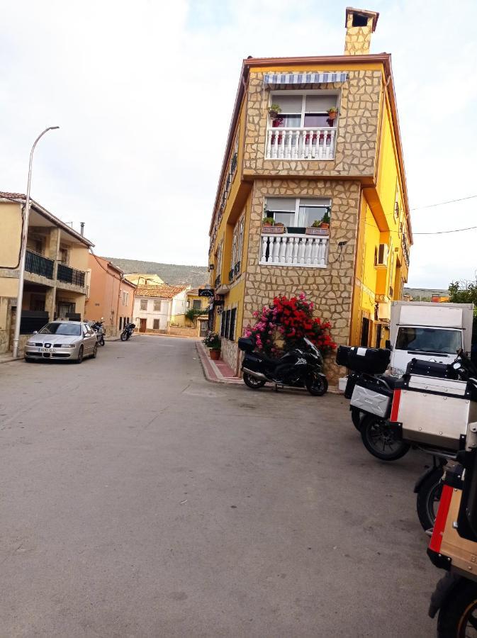 Hostal Cañamares Dış mekan fotoğraf